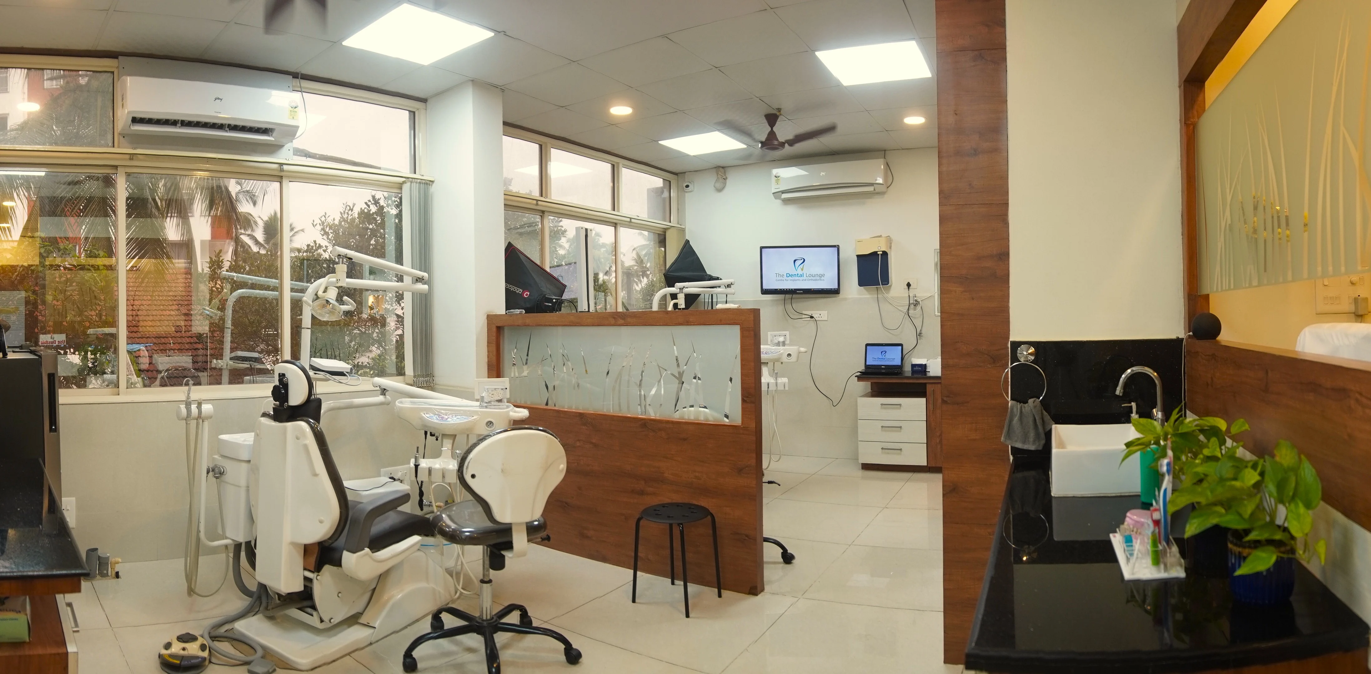 Welcoming dental clinic atmosphere at The Dental Lounge